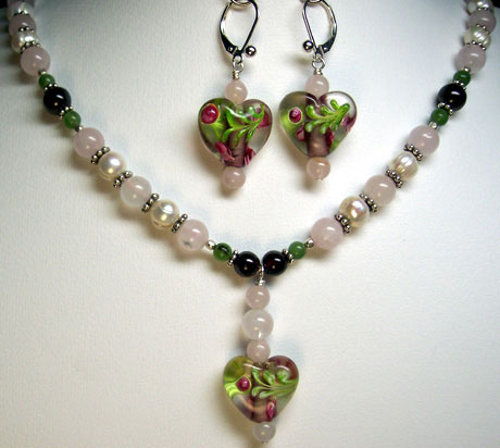 N0102 - Love In Bloom – 18” N0102 - Love In Bloom – 18”